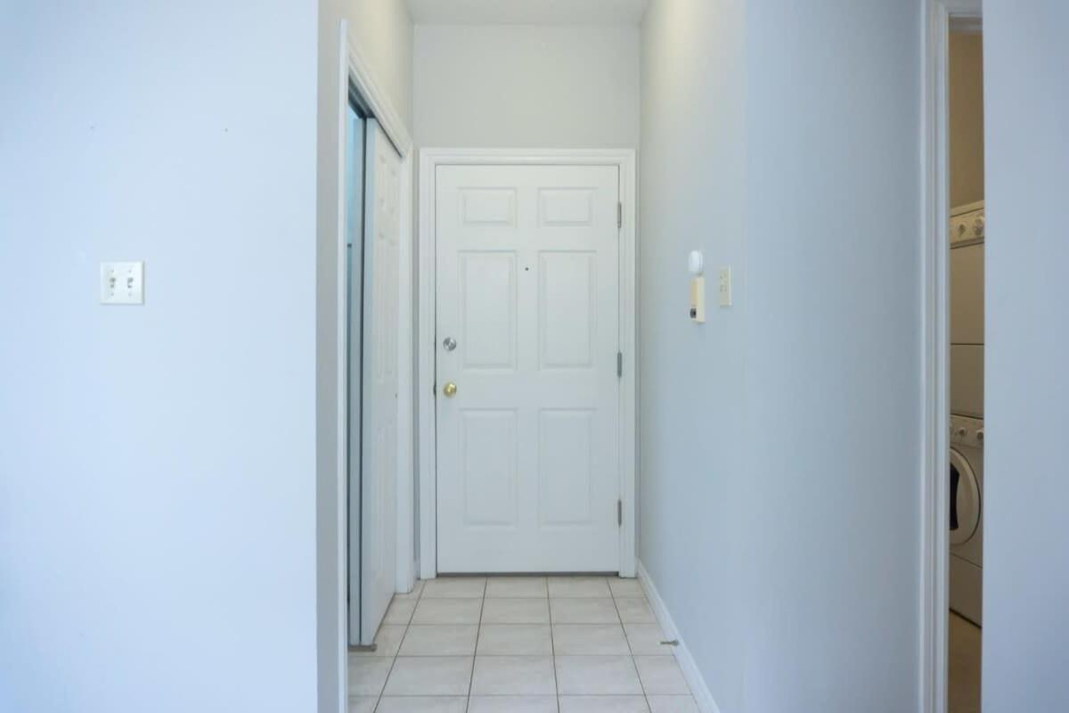 New Large Luxurious 2Br Condo In The Heart Of Uptown Coffee, Wifi Сейнт Джон Екстериор снимка