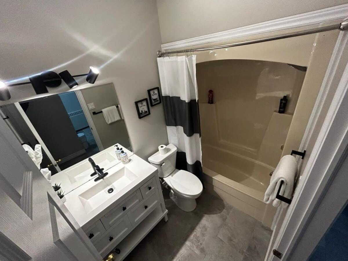 New Large Luxurious 2Br Condo In The Heart Of Uptown Coffee, Wifi Сейнт Джон Екстериор снимка